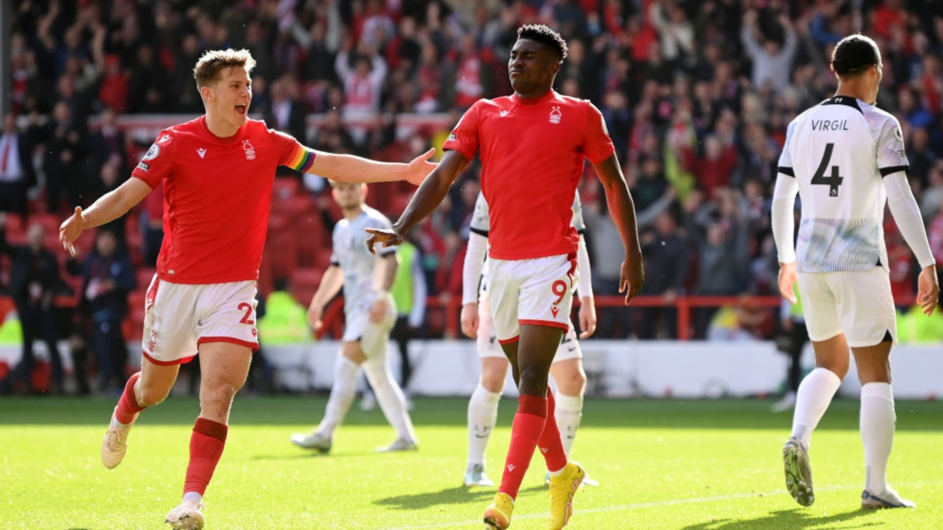 人不禁思考 人不禁思考